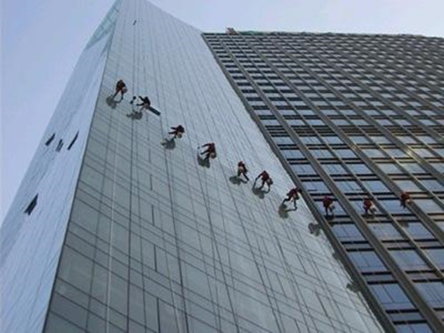 建湖清洗玻璃幕墻有哪些