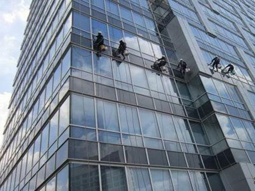句容高空外墻玻璃清洗企業(yè)